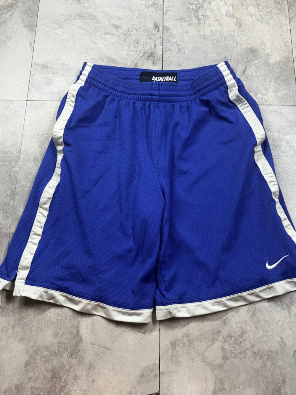 Nike Basketball Shorts Men's M Royal Blue White Mesh Vintage Y2K